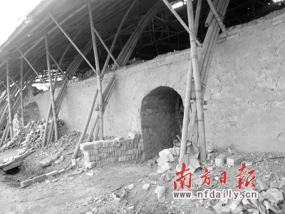 ��ש������ѧ�������Ծ�Ӫ��Ա��ȡ���й�����