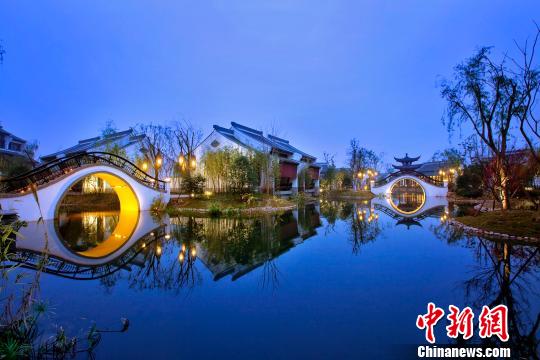 ���ݸ߶ˡ��������Ƶ��̵㣺�͵��Ĥ��ݻ�