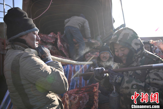 �ر�����ӭ�����ס�����������ǧ���