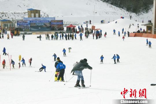 �Ĵ��Ŷ�ɽ̫���뻬ѩ�����ɿ��Ŷ����г����������顱