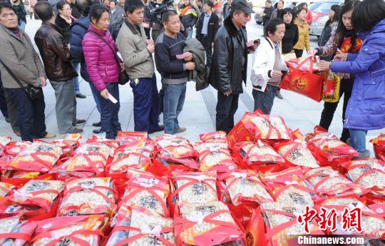 ���ݡ����ڡ�����ůο������ְ��