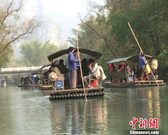 ��Խ�߾���С���֡����δ����������׷��