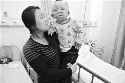 ú����ը����������3����ͯ��ճҼ�𿴲�����ֳ����ͼ��