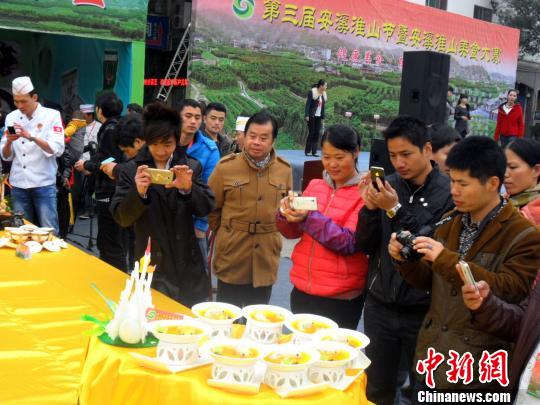 �����컴ɽ�ڸ�����Ϫ�ٰ컴ɽ��ʳ���˴���