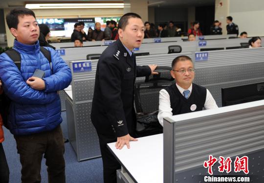 110�����գ������������������Ӵ�����ͼ��