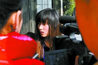 �Ϻ���ɽɱ�˰����֣�����̾�ܿ˻��ƻ����˼�ͥ��ͼ��