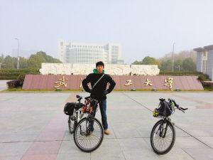 ���δ�ѧУ����ʱ��Ӱ��