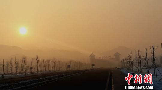 �½�ʮ����ʿ��ɽ���ӭ��������ͼ��