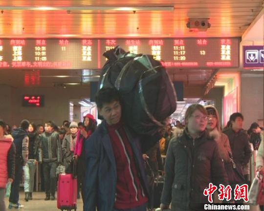 <a href=http://www.25b.com.cn target=blank>�Ͼ�</a>��ѩ��ͣ���Ը����г��赲����������ְ�Ų�