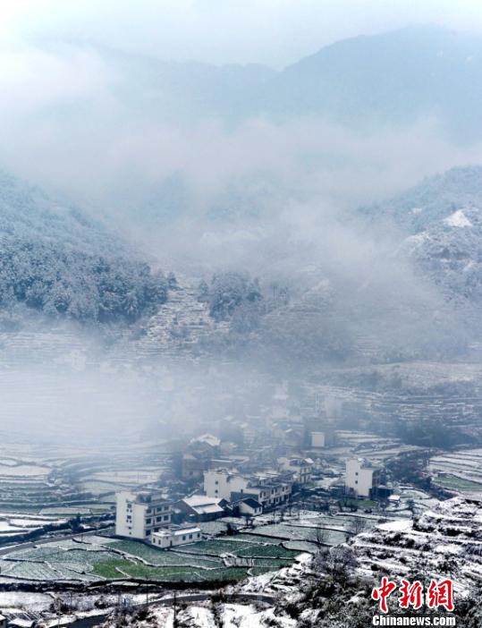 ��ѩ���ǽ���54����®ɽ��ѩ��ȴ�10���ף�ͼ��