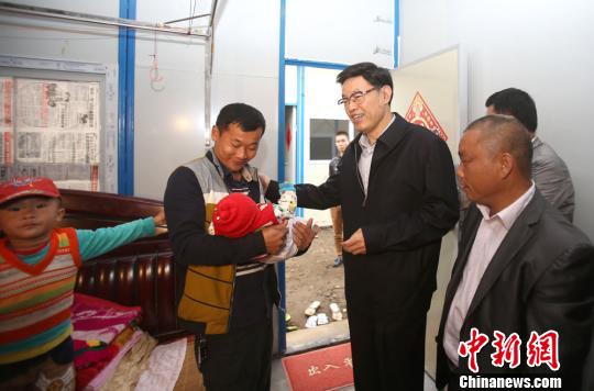 ����ʡ������֮�ᳵ���ο�ʺ�������������Ǩ��