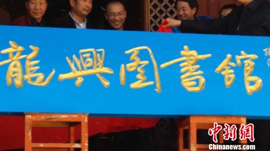 ���Ͻ���������������Ĥ�����ͼ���