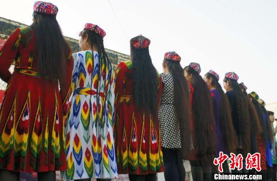 �½��߿�̨��Ů����ʱװ���������֮���߲����