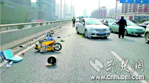 ��������������ʱ��ײ����ʮ�׸߼���������ͼ��