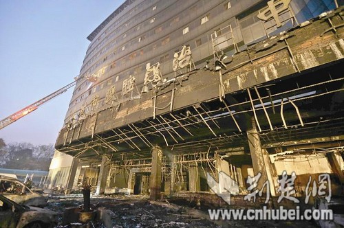 ��ʯҼ��ҽԺ���ݻ�4������27��������������ͼ��