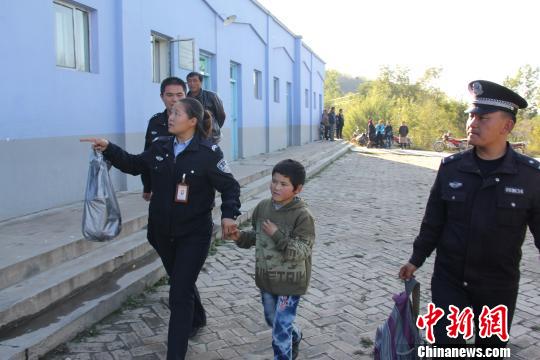 �½�������������ʧѧŮͯ��У԰