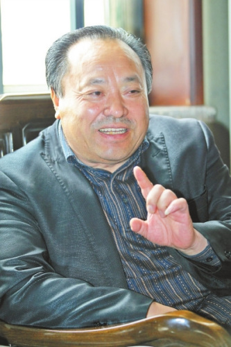 ���ӳ��������¹�����ƶ��ѧ�������������ˣ�ͼ��