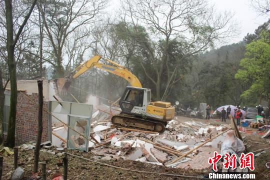 ���С��̷Ρ���Ȧռ�������ݳǹ�ǿ��ɽ��Υ��