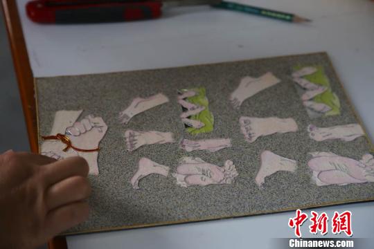 ���ྲ����举Ů�ֹ�������˿����չ��������������