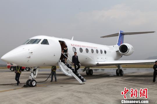 ���ϵº꺽��ҵ��չ���ƹ��ʴ�ͨ������