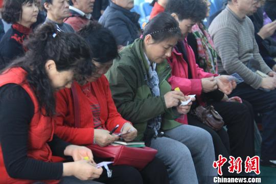 ����2000������ͨ������������ѧ����