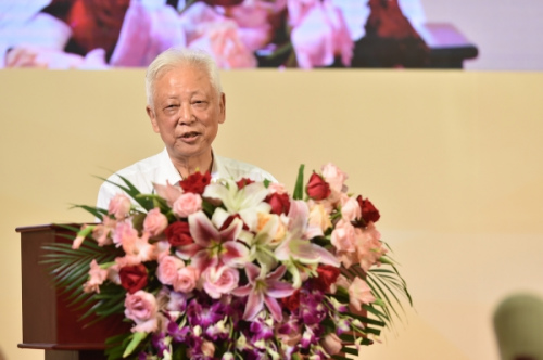 ʮҼ��ȫ���˴�ίԱ������ũ