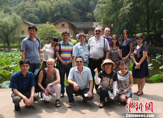 �����ѳǴ�������ë��ͬ־�ʾ�ǰ��Ӱ�������� ��