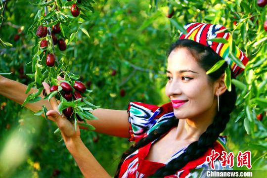 ������ɫ��ҵ���½��п�ѷũ���Ҹ����桱������ͼ��