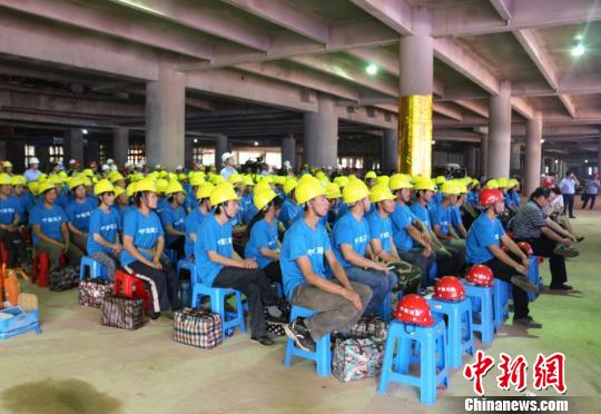 �������˱������շ������ڽ���Ҽ��¥���ݰ��˴�ϳ�