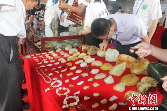 ��ʮ���������ʯ�Ļ����ν����״�������ʯ�ڿ�Ļ