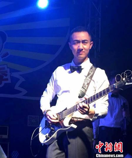 ����Ա�ֶ�����ɶ�ҹ���ھ�������ֵʵ��������