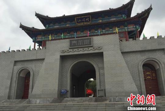 ƽ����Ἱ���ࡰ��Խ����չ֯Ů�������ƴ���ʳ