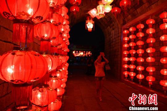 ����ʯʨ����������ƻ�����С�������Ļ�