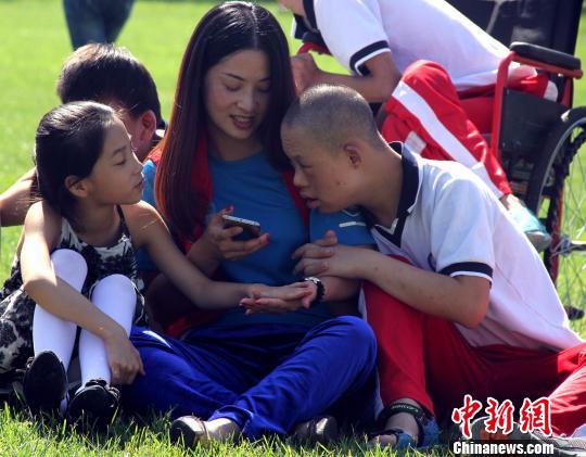 ���־Ը�������϶�ͯ��������