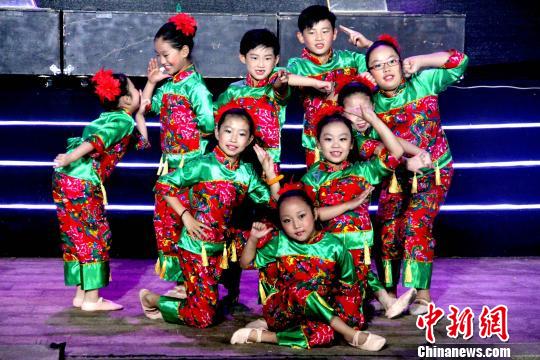 ����ͼ���к������˶����