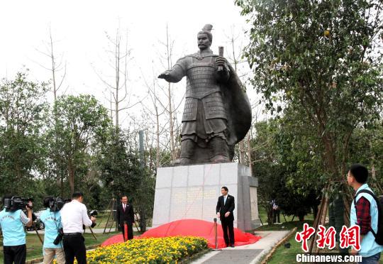 ���ݽ���2500���������������㳡�����Ļ