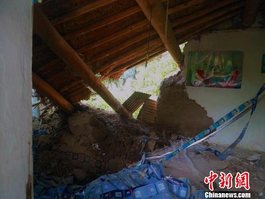 �½�����������Ȼ�ֺ���6������150���������֣�ͼ��