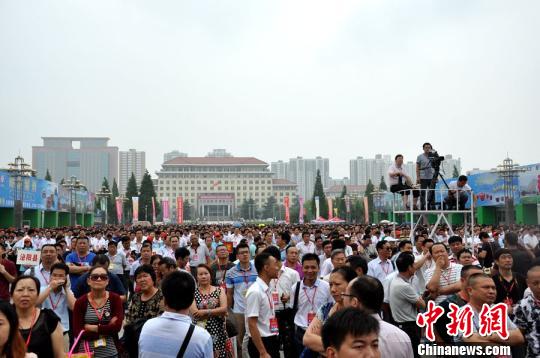 ��������18��ũǢ��ǩԼ���3ǧ����Ԫ״��Խ��Խ��