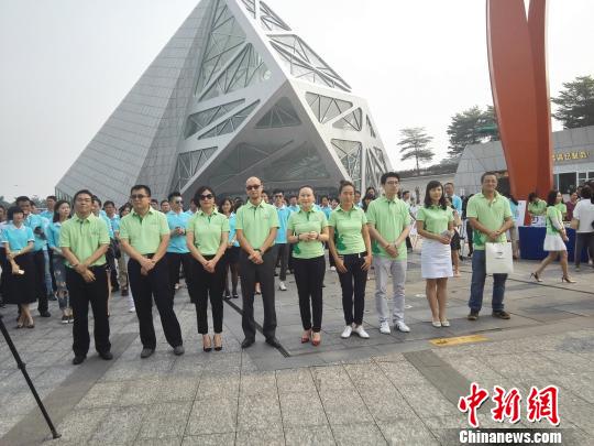 ���ȳ���������Ȼ����ҡ������ж�