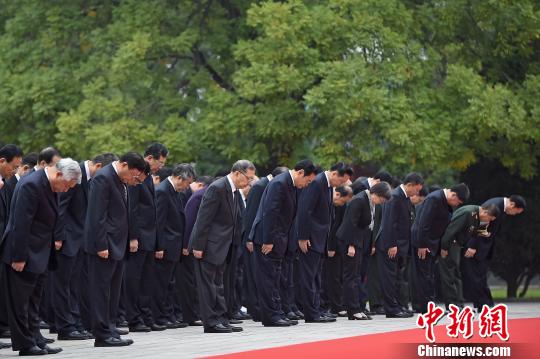 ɽ����������ʿ������׻���