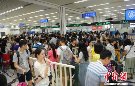 ������������ӭ30���˴γ��뾳����